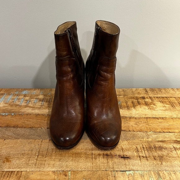 Frye - Patty Artisan Zip Booties [Women - Size 8.5] - Picture 1 of 6